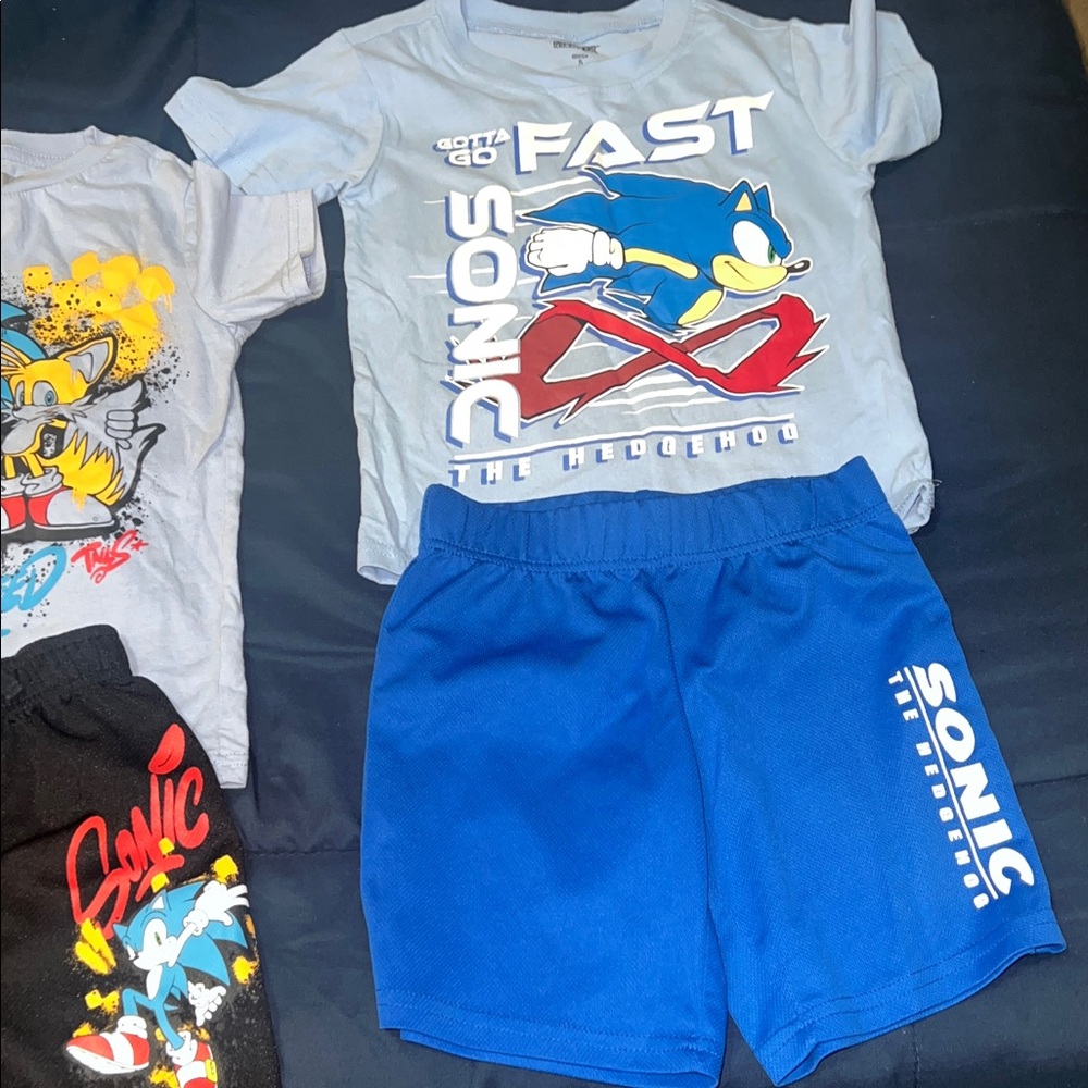 Sonic the Hedgehog Kids Clothing Set - Picture 3 of 7